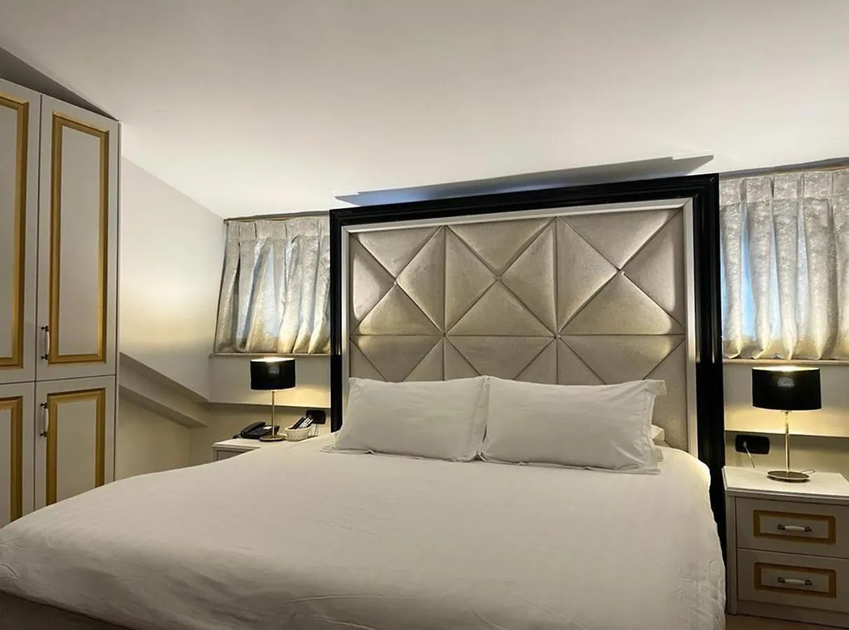 Vila Shard Boutique Hotel Tirana 0*,  Albania